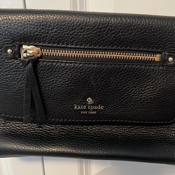 Kate Spade Crossbody Bag. Black pebbled leather. - Picture 3 of 8